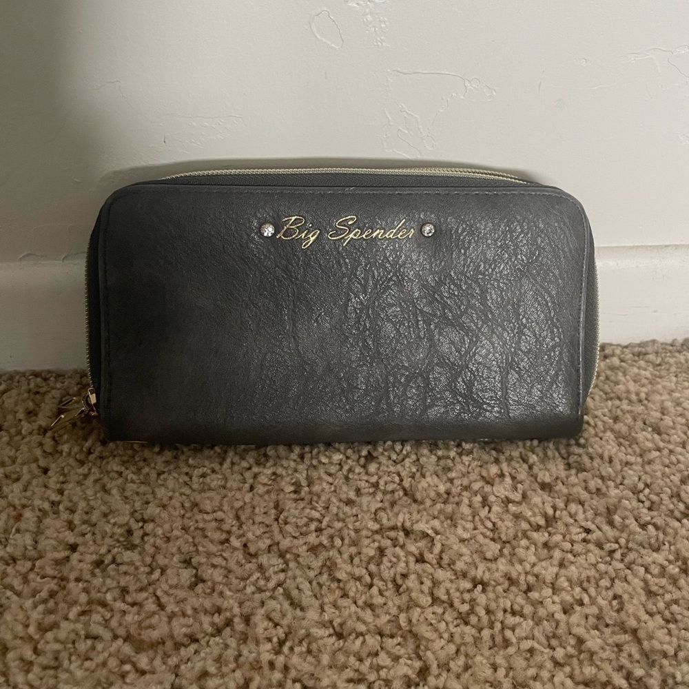 Dual pocket wallet